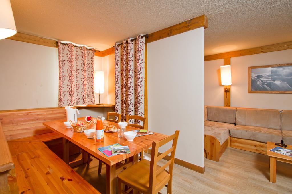 Vacanceole - Le Chalet De Montchavin Bellentre Bagian luar foto