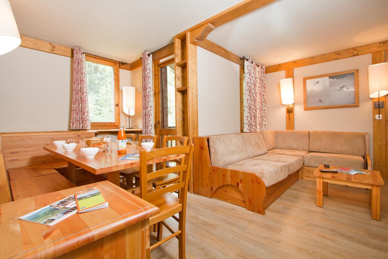Vacanceole - Le Chalet De Montchavin Bellentre Bagian luar foto